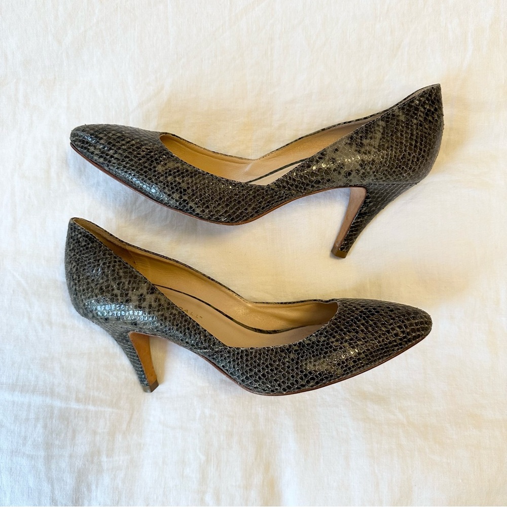 Loeffler Randal Snakeskin pumps 8.5